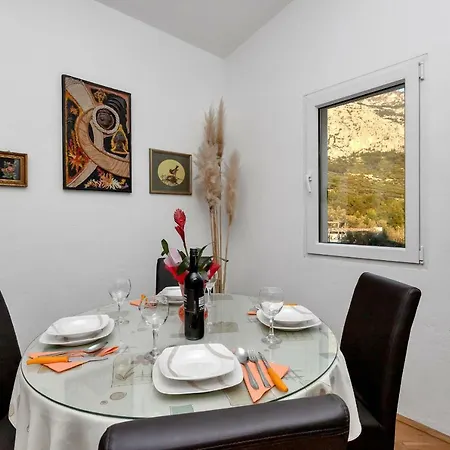 Apartment Gojak Miso Alen Makarska